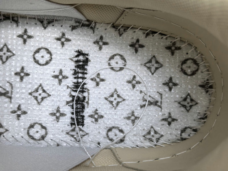Louis Vuitton Trainer Maxi Sneakers(EU35-46)