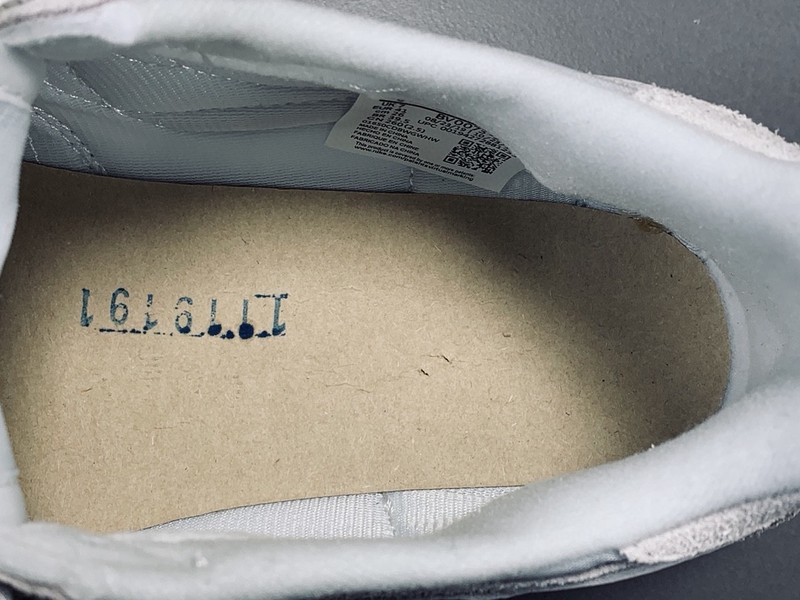 Sacai x Nike Waffle Daybreak BV0073 101