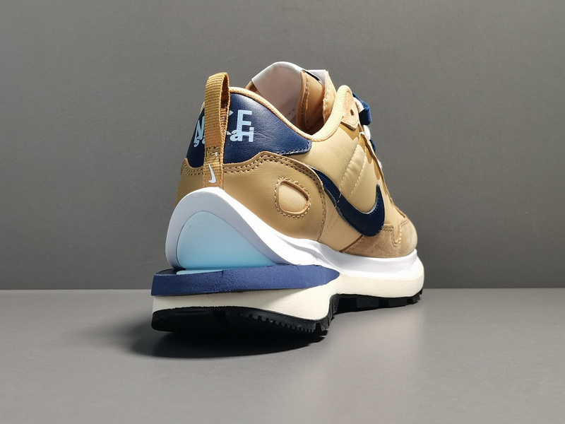 Sacai x NK VaporWaffle＂Sesame and Blue Void ＂DD1875-2000