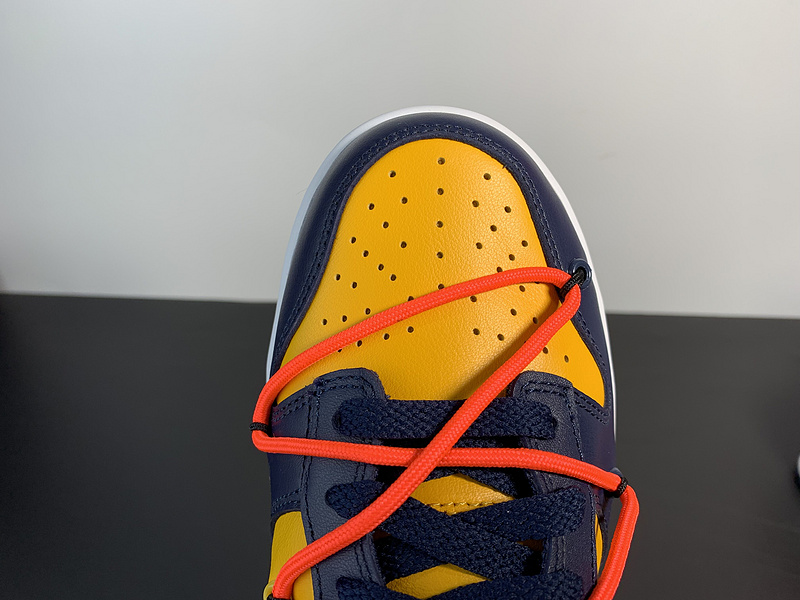 Off-White x Dunk low 