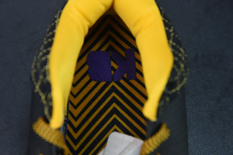 Nk Zoom Kobe 4 Protro AV6339-00