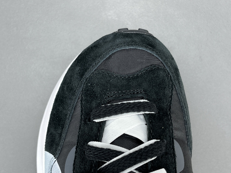 Sacai x NK VaporWaffle ＂＂Nylon Black ＂DD1875-003