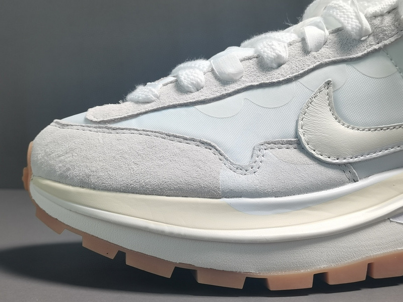 Sacai x Nike Waffle Daybreak BV0073 101