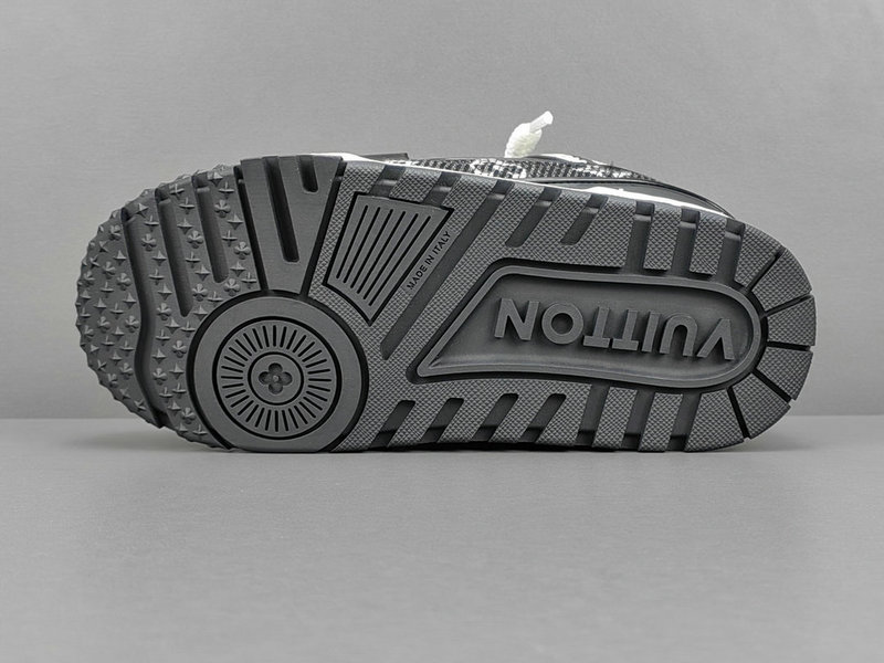 Louis Vuitton Trainer Maxi Sneakers(EU35-46)