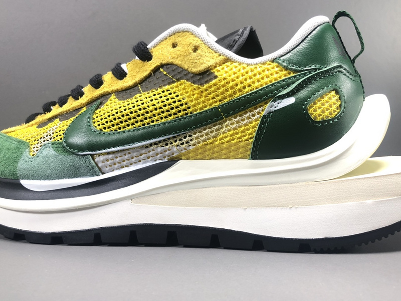 Sacai x NK VaporWaffle CV1363-700