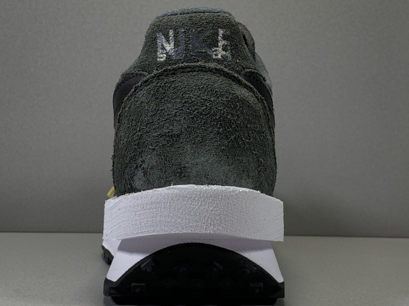 Sacai x Nike Waffle Daybreak BV0073 002