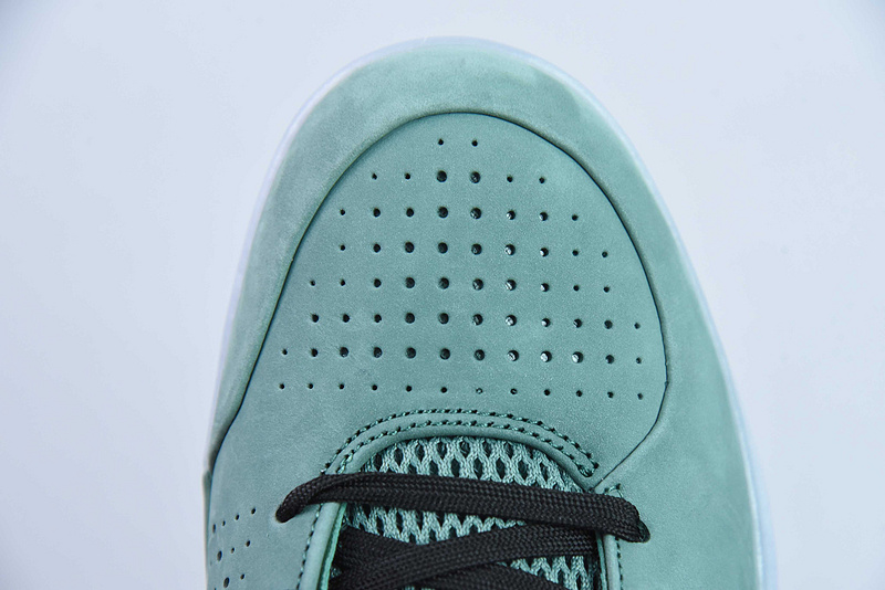 NK Zoom Kobe IV ZK4 FQ3545-300