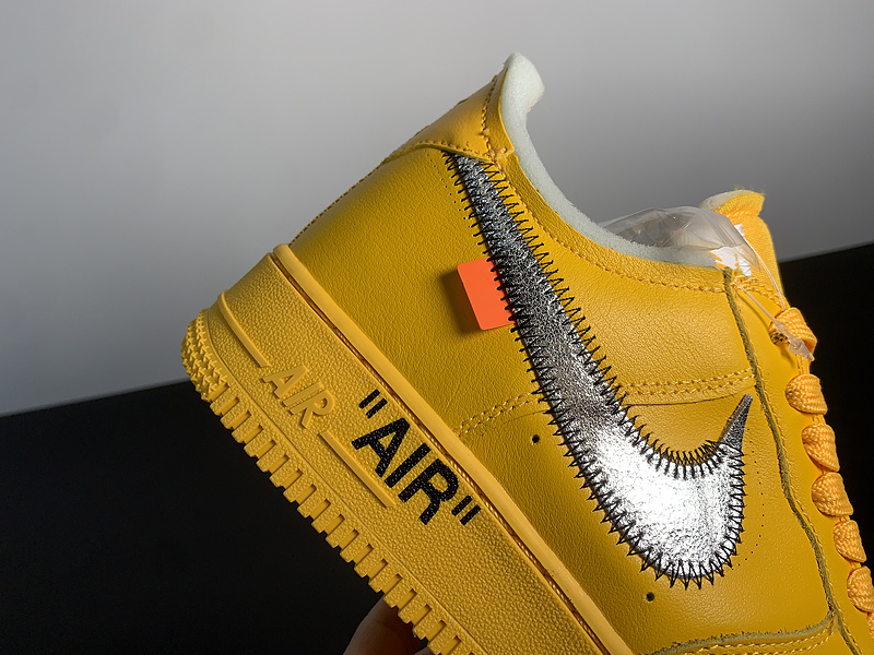 Air Force 1 Low OFF-WHITE University Gold Metallic Silver DD1876-700