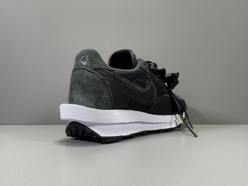 Sacai x Nike Waffle Daybreak BV0073 002