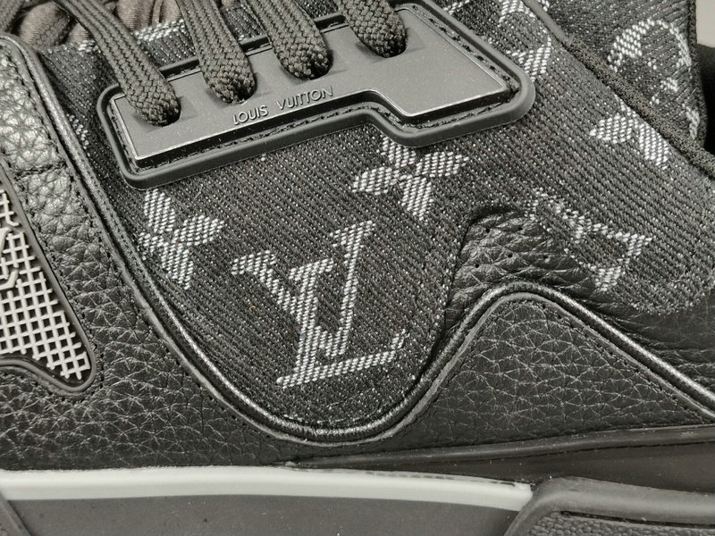 Nigo & Louis Vuitton Trainer (EU35-EU46)