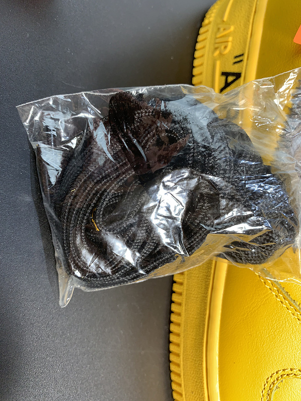 Air Force 1 Low OFF-WHITE University Gold Metallic Silver DD1876-700