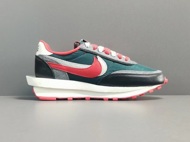 Sacai x Nike LDWaffle DJ4877-300