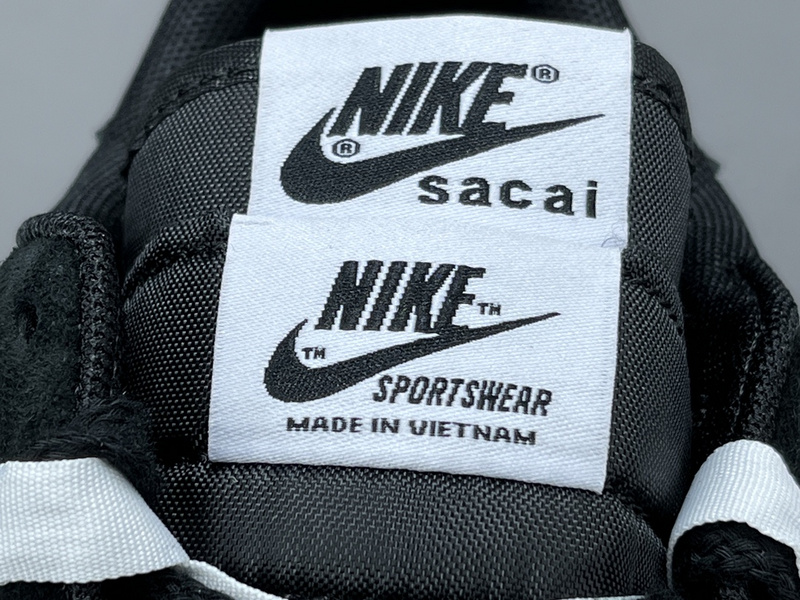 Sacai x NK VaporWaffle ＂＂Nylon Black ＂DD1875-003