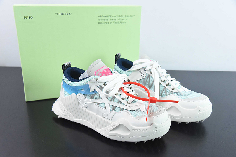 Off-White Sneaker