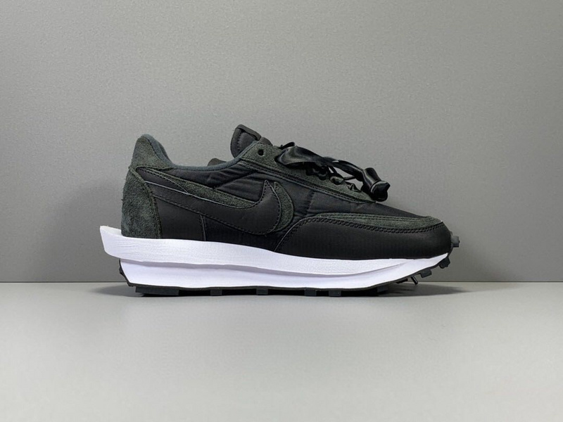 Sacai x Nike Waffle Daybreak BV0073 002
