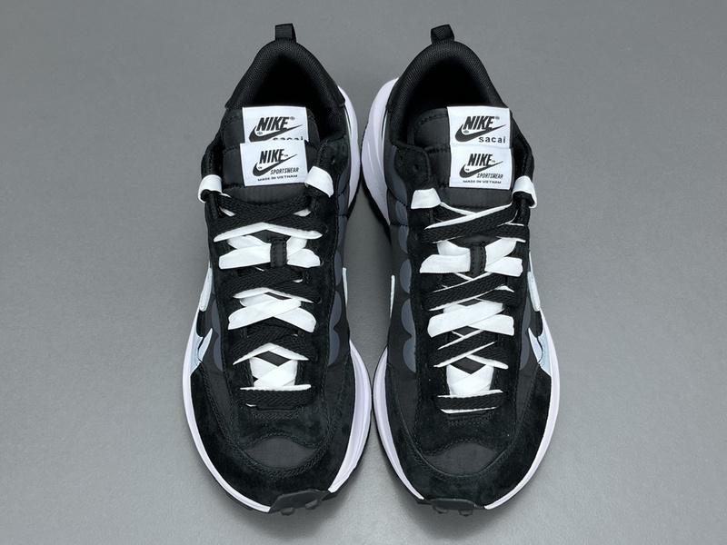 Sacai x NK VaporWaffle ＂＂Nylon Black ＂DD1875-003