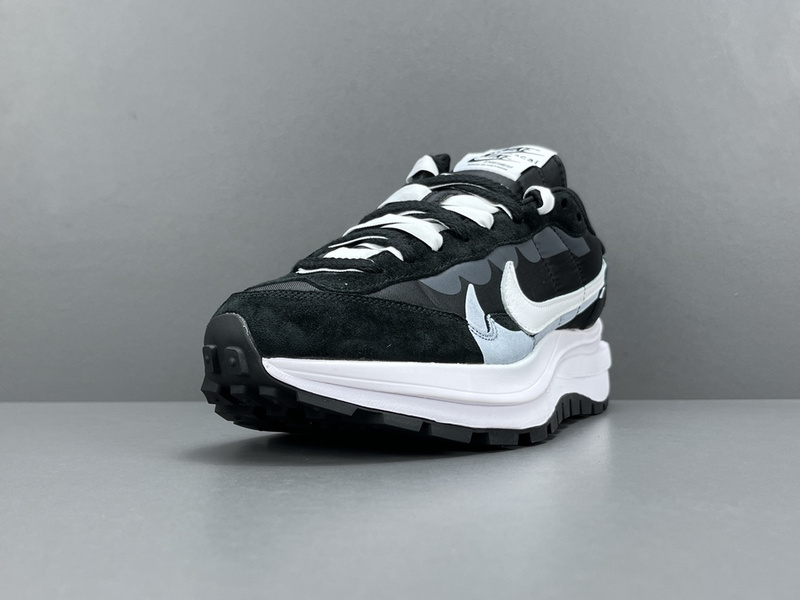 Sacai x NK VaporWaffle ＂＂Nylon Black ＂DD1875-003