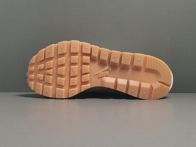 Sacai x Nike Waffle Daybreak BV0073 101