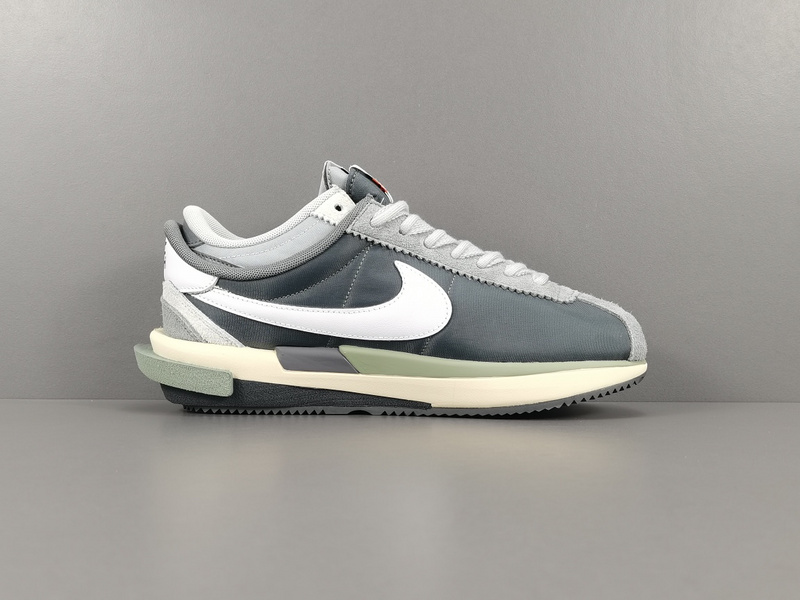 Sacai x Nike Cortez 4.0 DQ0581-001
