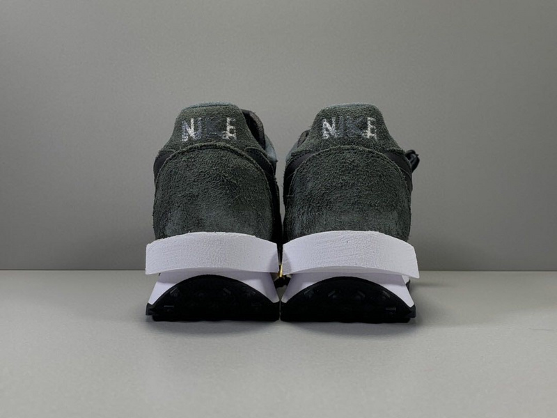 Sacai x Nike Waffle Daybreak BV0073 002