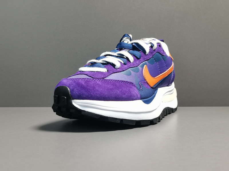 Sacai x NK VaporWaffle ＂Dark leis＂DD1875-500