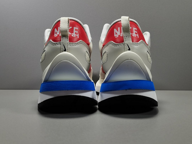 Sacai x NK VaporWaffle CV1363-100