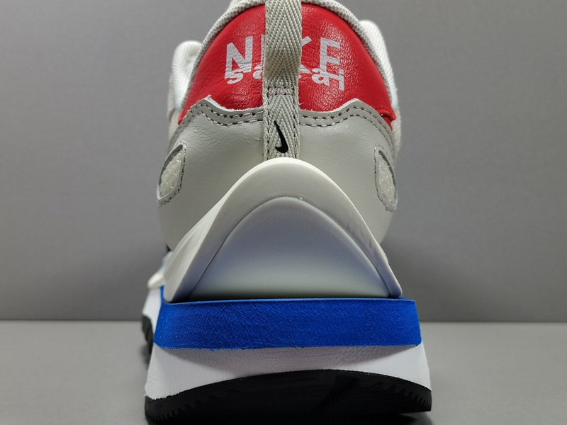 Sacai x NK VaporWaffle CV1363-100