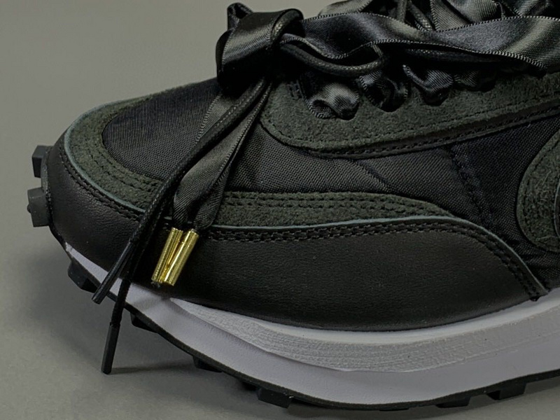 Sacai x Nike Waffle Daybreak BV0073 002