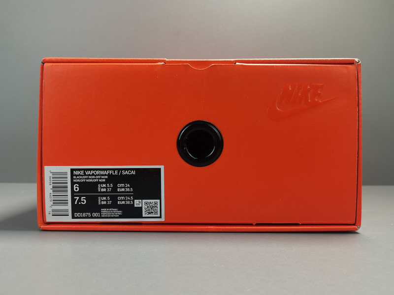 Sacai x NK VaporWaffle ＂＂Nylon Black ＂DD1875-001