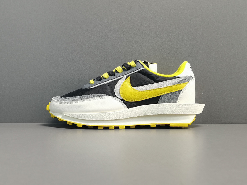Sacai x Nike LDWaffle DJ4877-001