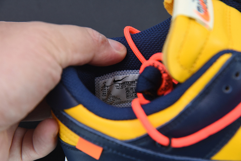 Off-White x NK Dunk Low CT0856-700