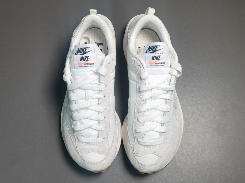 Sacai x Nike Waffle Daybreak BV0073 101