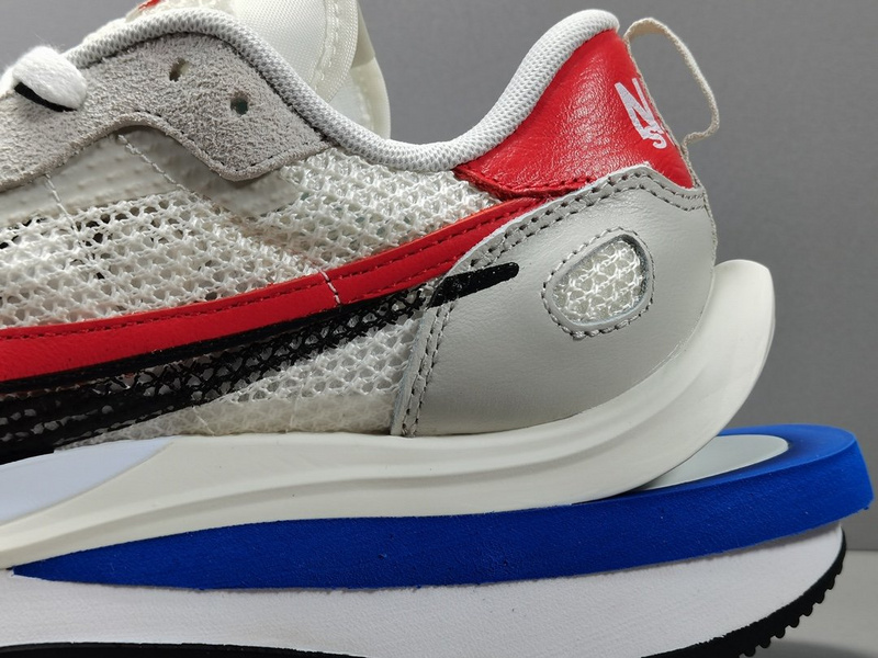 Sacai x NK VaporWaffle CV1363-100