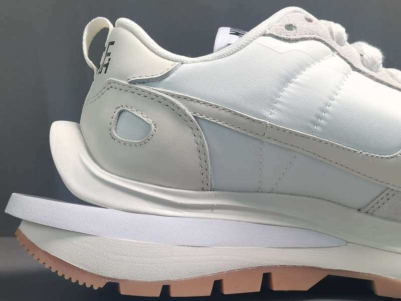 Sacai x Nike Waffle Daybreak BV0073 101