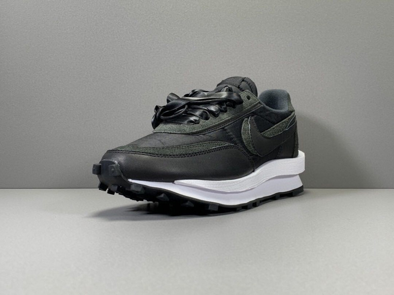 Sacai x Nike Waffle Daybreak BV0073 002