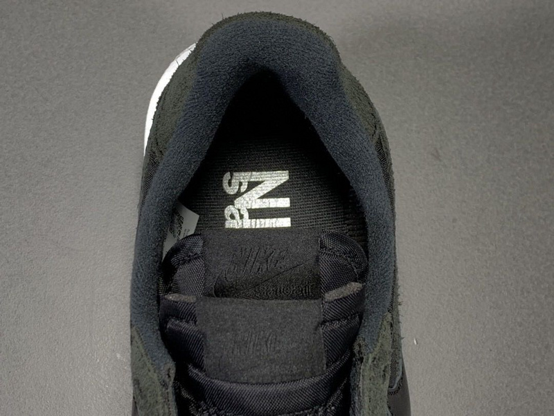 Sacai x Nike Waffle Daybreak BV0073 002