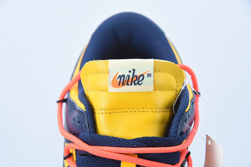 Off-White x NK Dunk Low CT0856-700