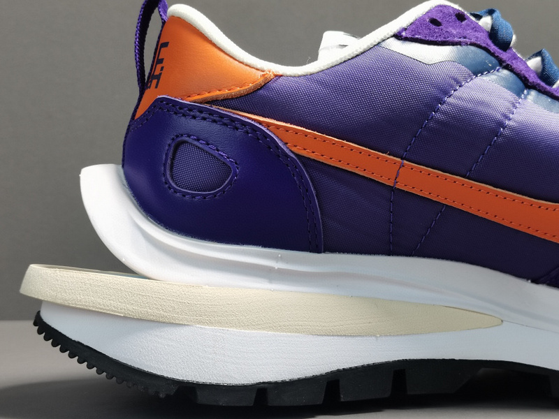 Sacai x NK VaporWaffle ＂Dark leis＂DD1875-500