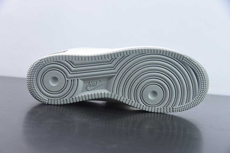 Nk Air Force 1'07 Low TV2306-255