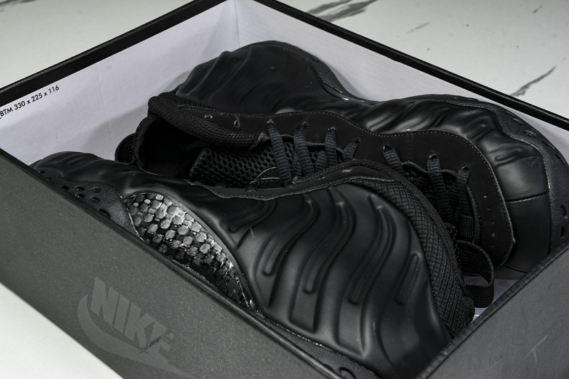 Nike Air Foamposite One FD5855 001