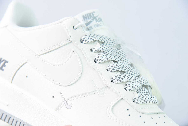 Nk Air Force 1'07 Low TV2306-255