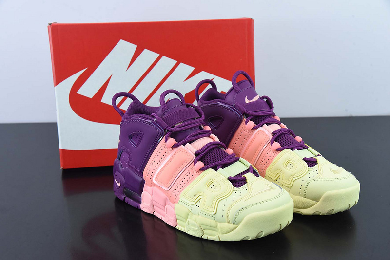 Nk Air More Uptempo AV8237-800