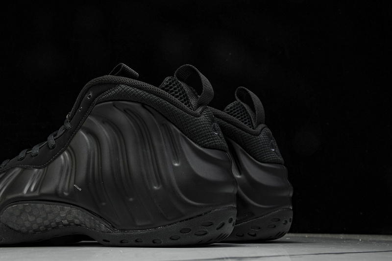 Nike Air Foamposite One FD5855 001
