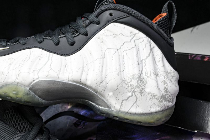 Nike Air Foamposite One halloween CT2286-001