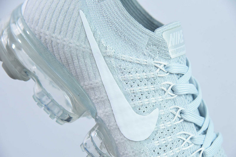 NK Air VaporMax Flyknit  849558-100