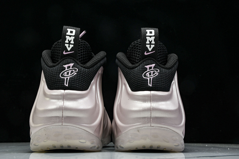 Nike Air Foamposite One Premium“Jin Kazama” HF6367-001