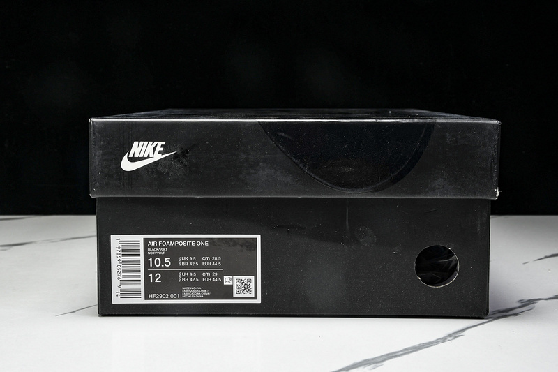 Air Foam poosite One “Black Volt” HF2902-001