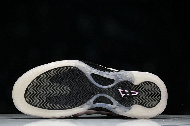 Nike Air Foamposite One Premium“Jin Kazama” HF6367-001