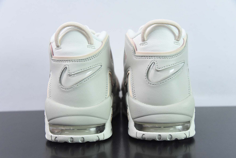 K Air More Uptempo DV1137-101