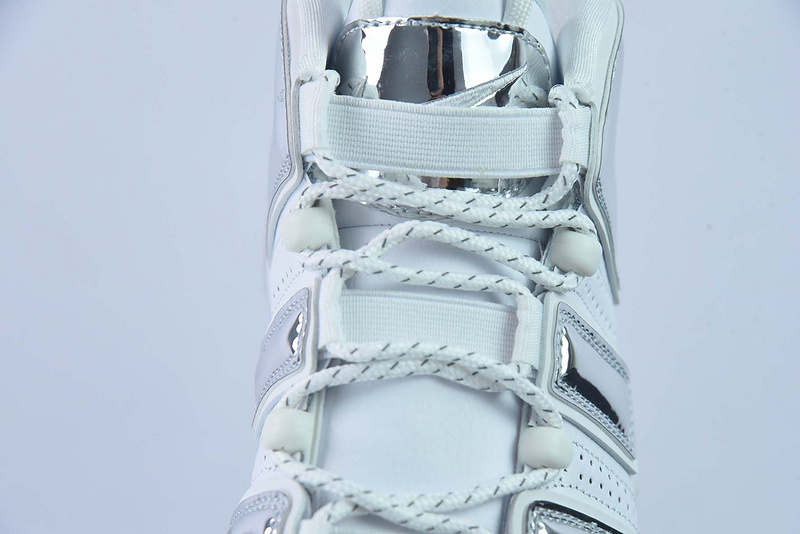 NK Air More Uptempo 917593-100